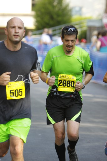 ok left foot..your turn..