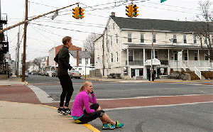 Image from http://www.runnersworld.com/race-training/should-runners-jog-in-place-at-stoplights